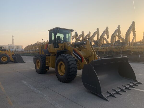 Фронтальный погрузчик FL956H — изображение 3