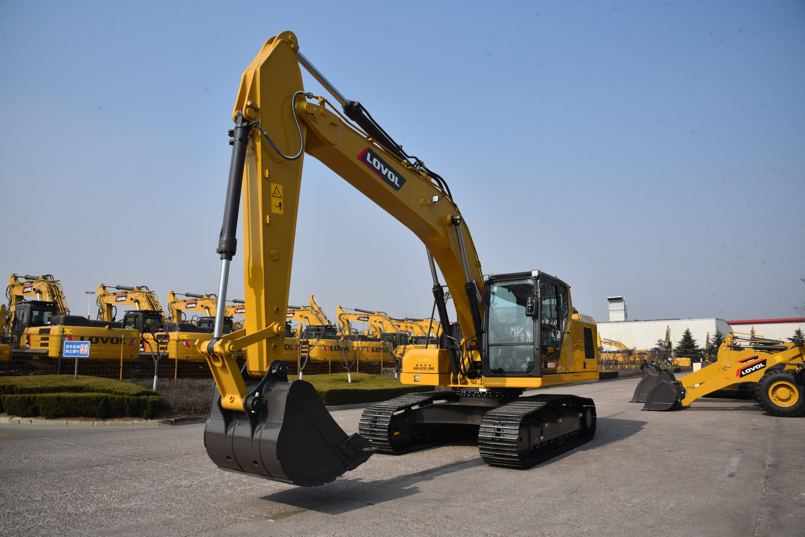 Экскаватор FR215F